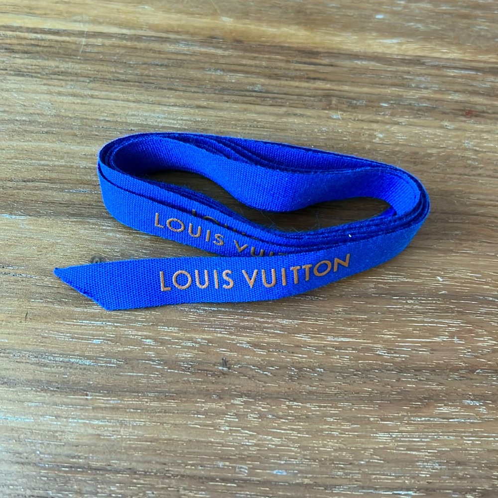 Louis Vuitton Ribbon. Authentic